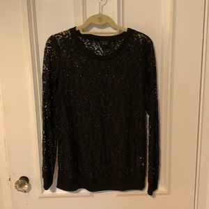 Size M Theory lacy long sleeve shirt